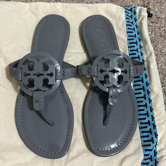 Tory Burch - Picture 2 of 8